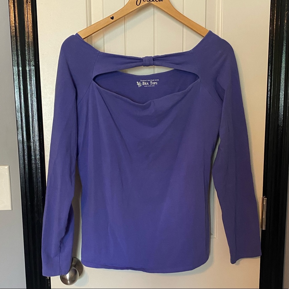 Victoria’s Secret Bra Tops | XL keyhole peekaboo choker neckline + built in bra
